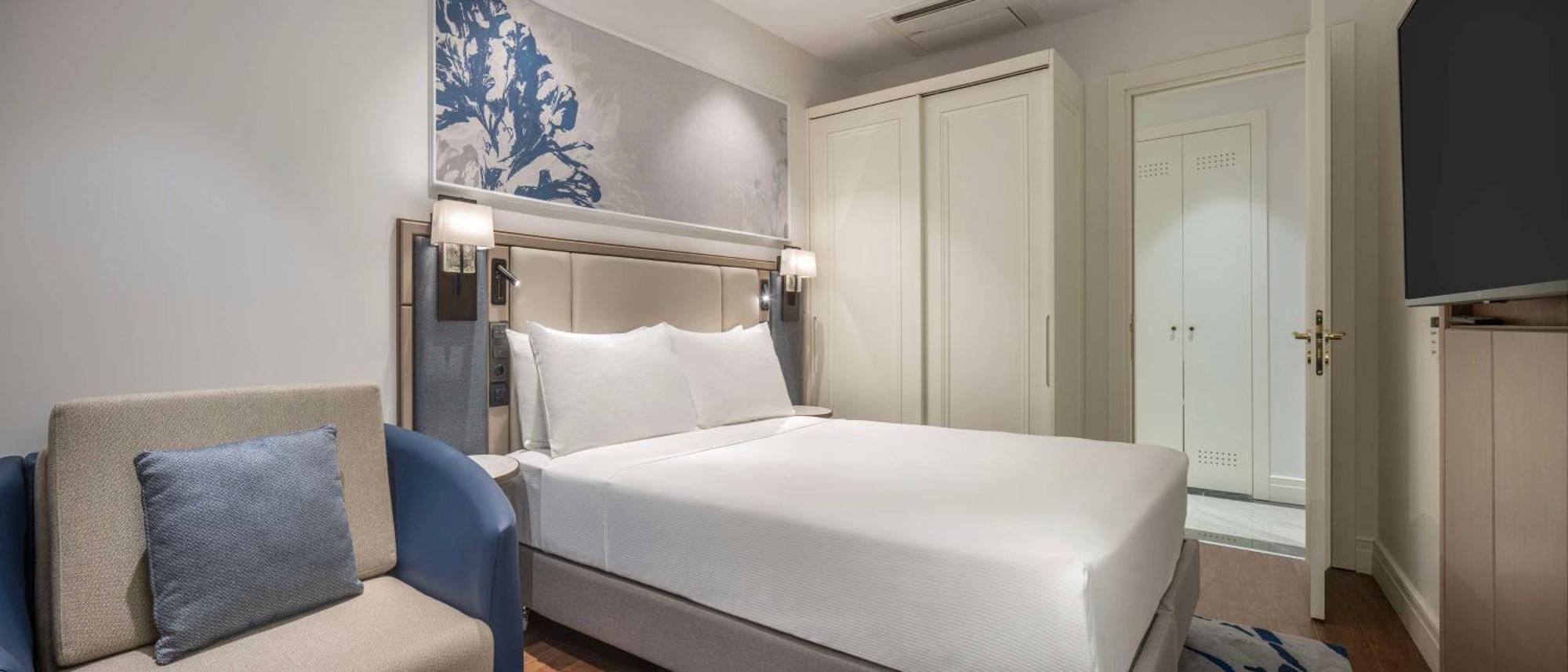 Hilton Mall Of Istanbul Ngoại thất bức ảnh A bedroom at the hotel