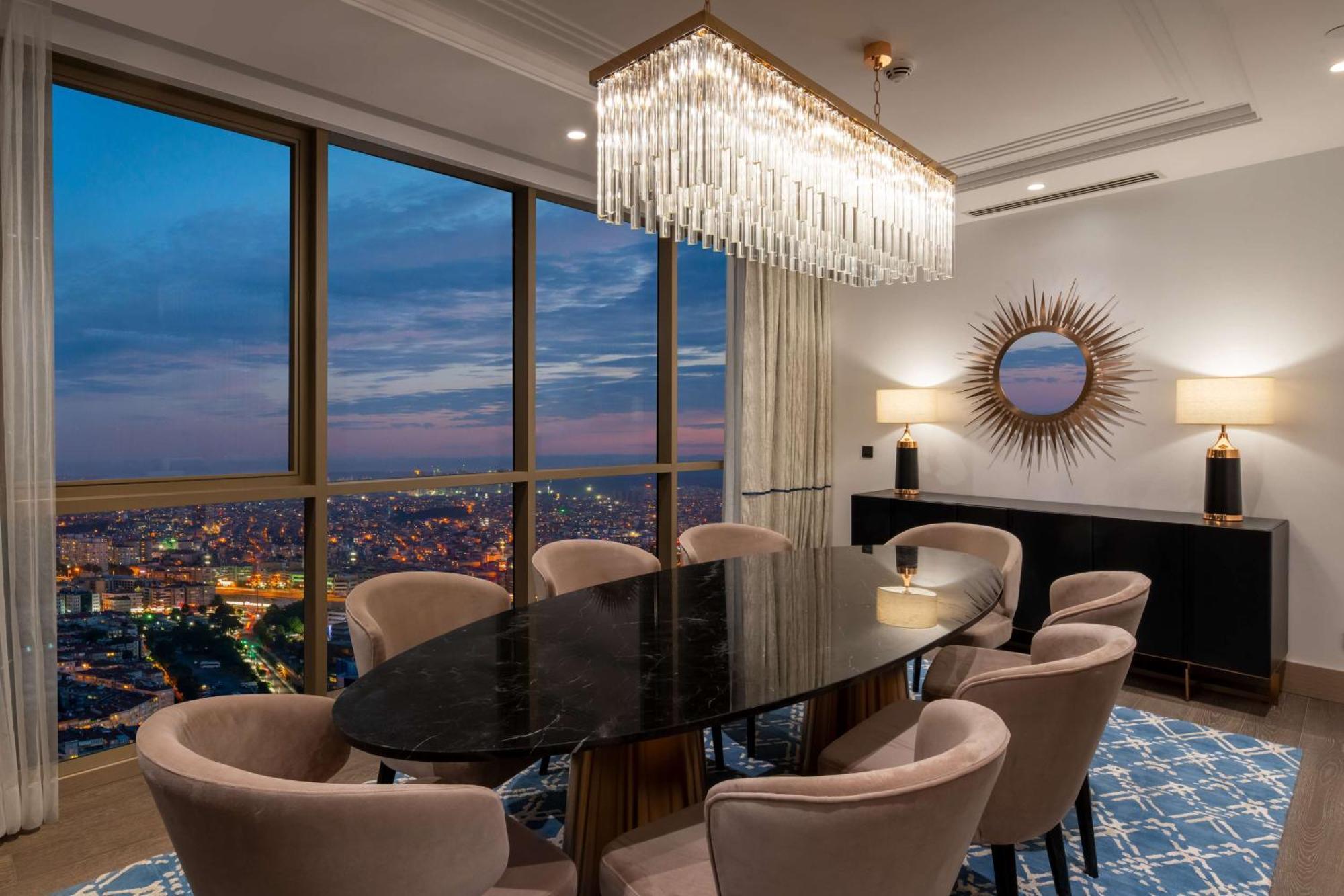 Hilton Mall Of Istanbul Ngoại thất bức ảnh A dining room in a penthouse